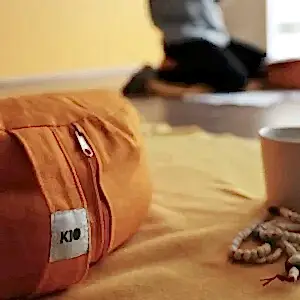 Alternative view of Turuncu Meditasyon Minderi (%100 Doğal ve Pamuklu)